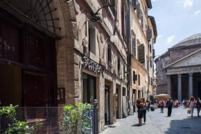 Гостиница Pantheon Charming Loft  Рим